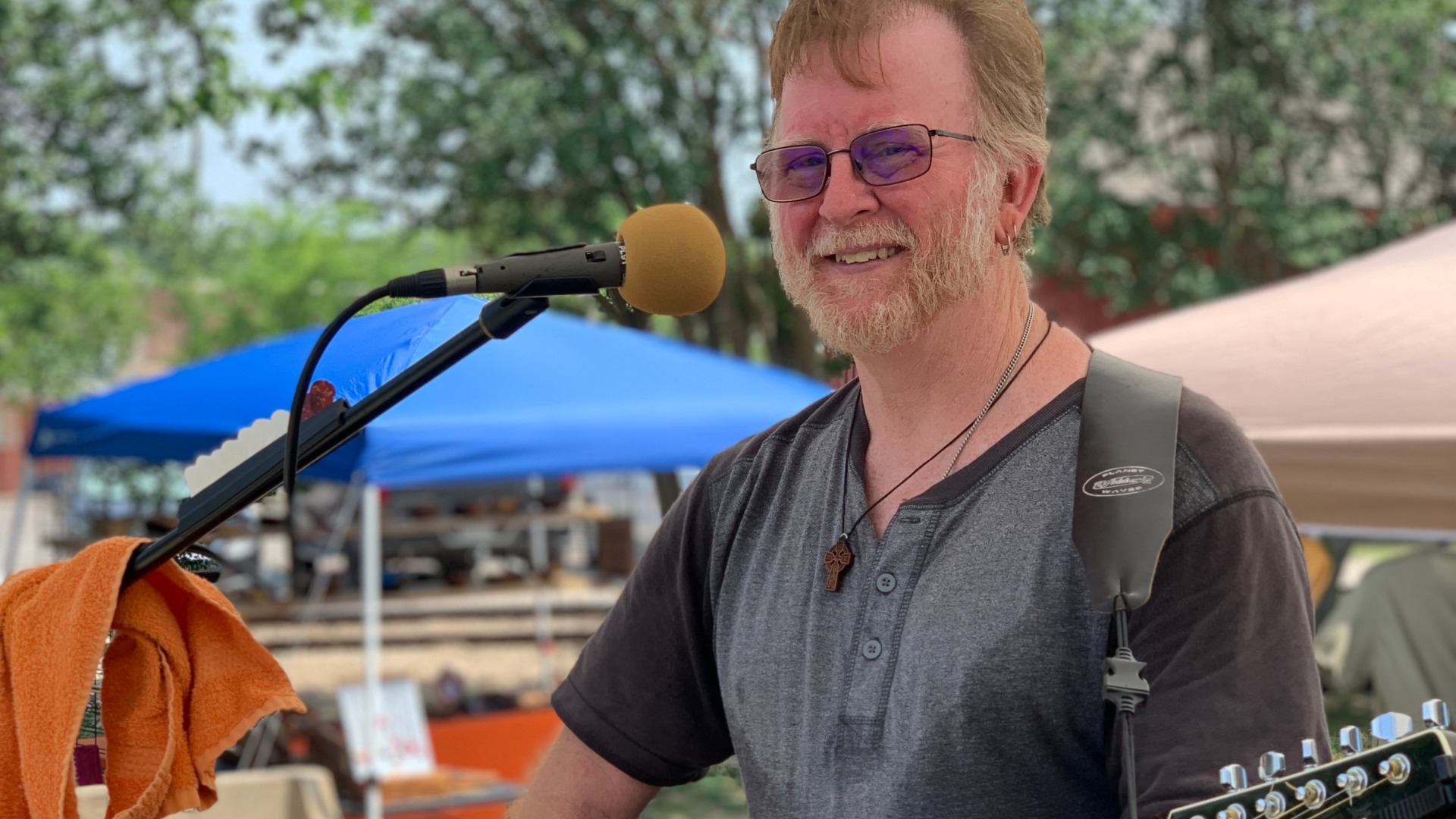 Live local music with Sam Long